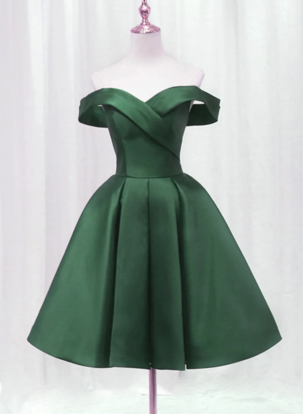 white christmas dresses Dark Green Short Sequin Homecoming Dress white christmas dresses Dark Green Short Sequin Homecoming Dress