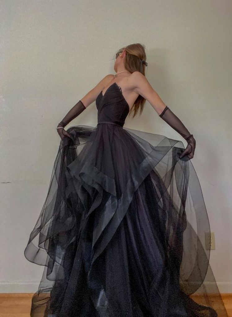 Elegant Black Sweetheart Tulle Floor-Length Prom Dress with Lace-Up Back main image 0