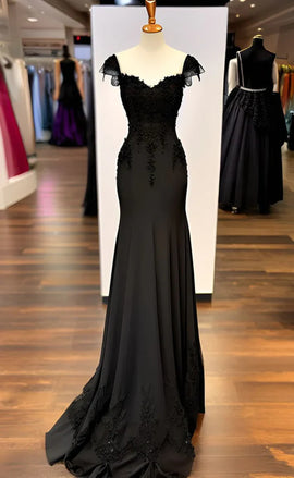 Black Sweetheart Cap Sleeves with Lace Applique Party Dress, Black Long Evening Dress