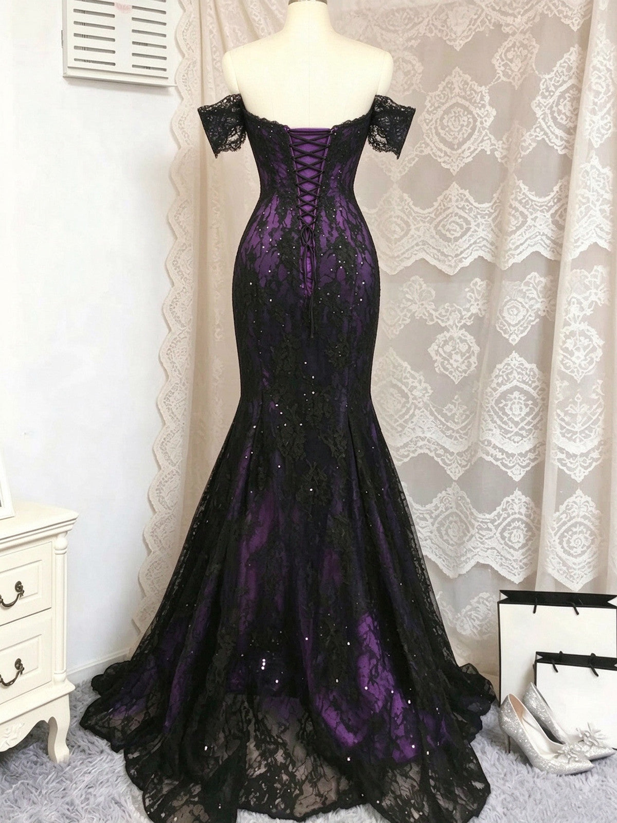 Elegant Gothic Black and Purple Lace Sweetheart Mermaid Prom Dress, Off Shoulder Long Party Dress