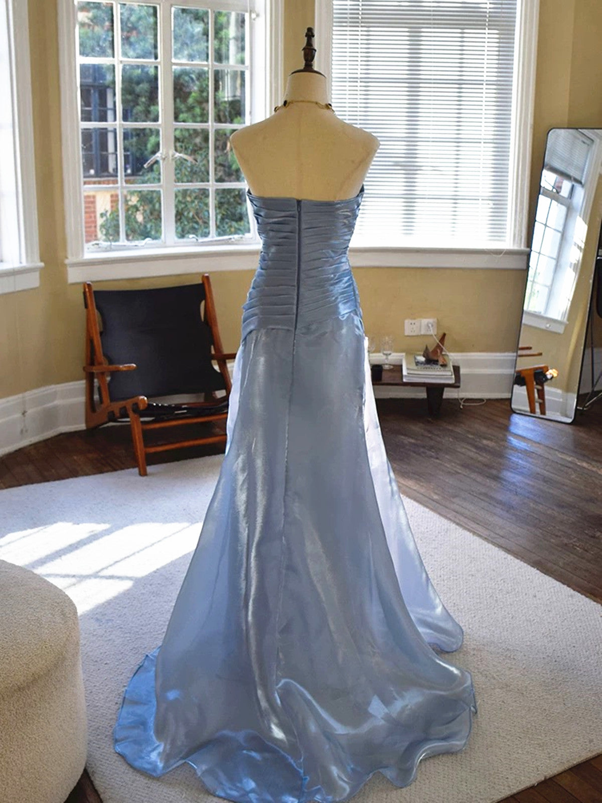 Vintage-Inspired Blue Strapless Prom Dress, Ruched Pleated Mermaid Evening Dress