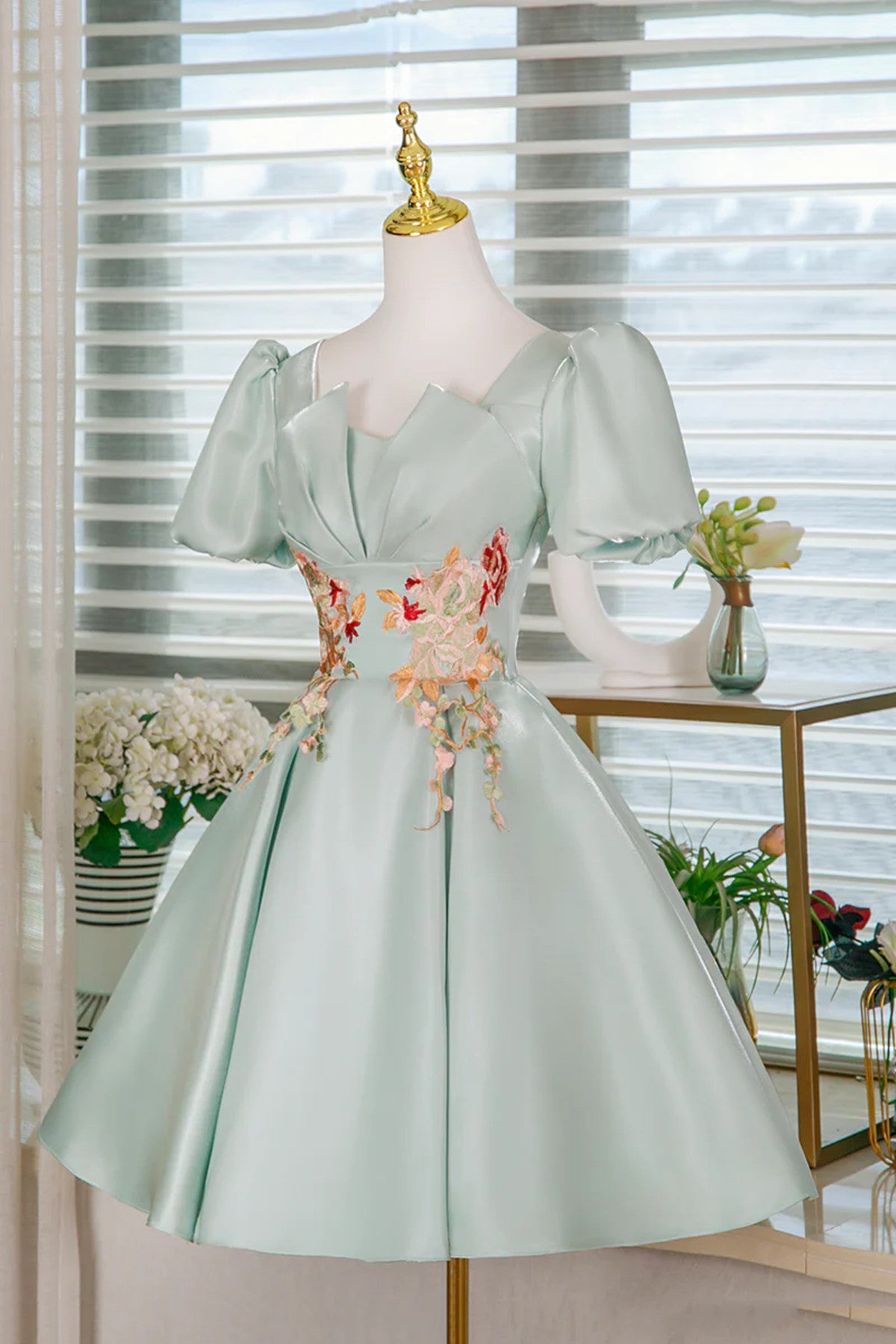 Green Satin Short Sleeves Sweetheart Homecoming Dress, Green A-line Short Prom Dress