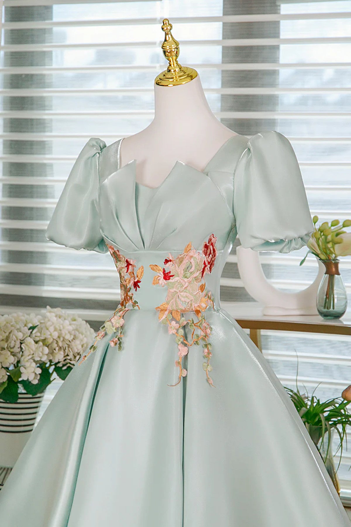 Green Satin Short Sleeves Sweetheart Homecoming Dress, Green A-line Short Prom Dress
