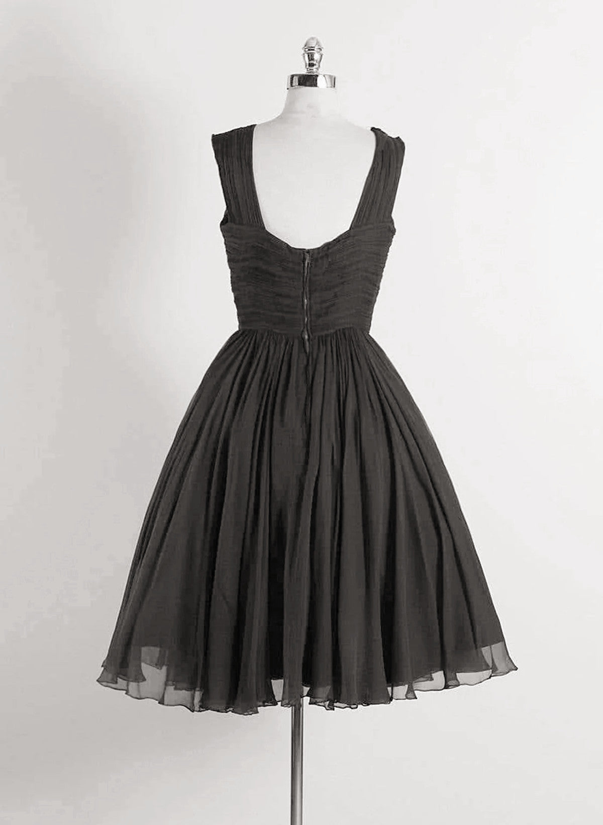 Black Chiffon Knee Length Wedding Party Dress, Black Chiffon Homecomin Cutedressy Black Chiffon Knee Length Wedding Party Dress, Black Chiffon Homecomin Cutedressy