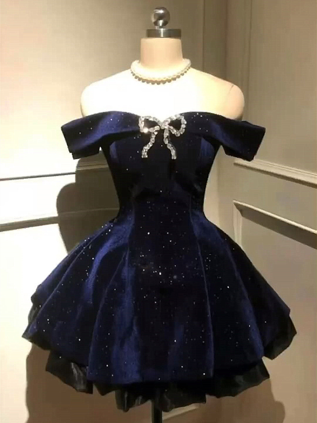 Navy Blue Velvet Short Homecoming Dress, A-line Sweetheart Off Shoulder Short Party Dress