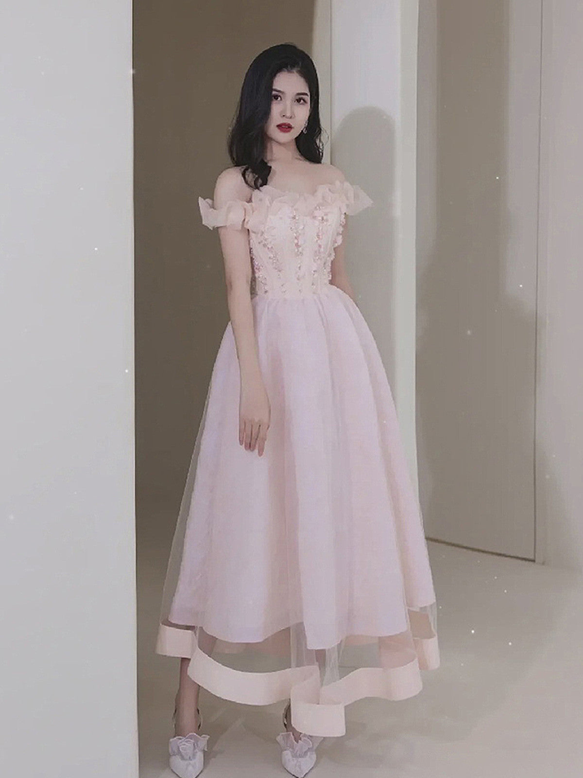 Pink Sweetheart Beaded Tea Length Tulle Homecoming Dress, Pink Tulle Short Prom Dress Pink Sweetheart Beaded Tea Length Tulle Homecoming Dress, Pink Tulle Short Prom Dress