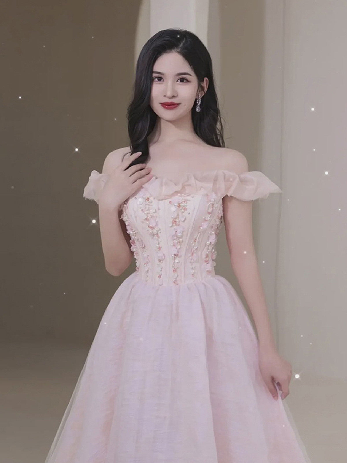 pink tulle short prom dress Cute Light Pink Tulle Scoop Short Prom Dress With Lace Applique. Short Homecoming Dresses