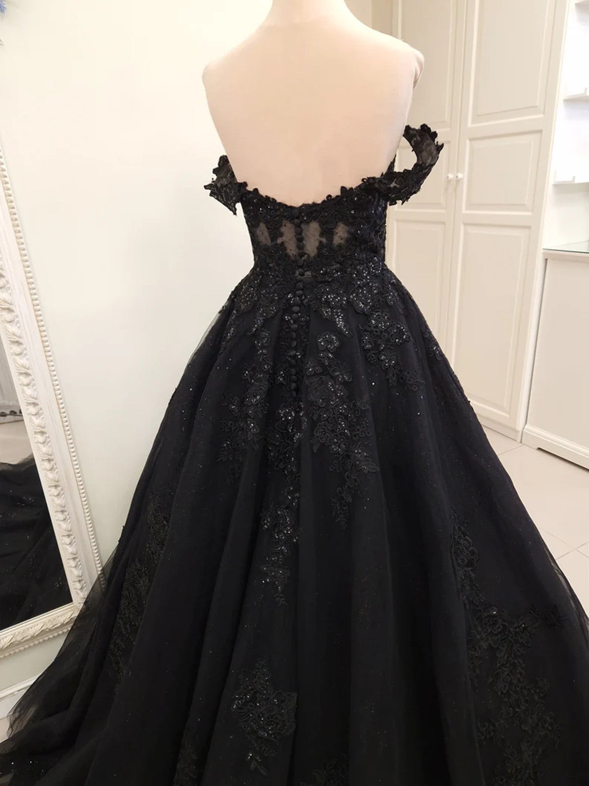 Black Sweetheart Tulle with Lace Applique Prom Dress, Black Off Shoulder Long Party Dress