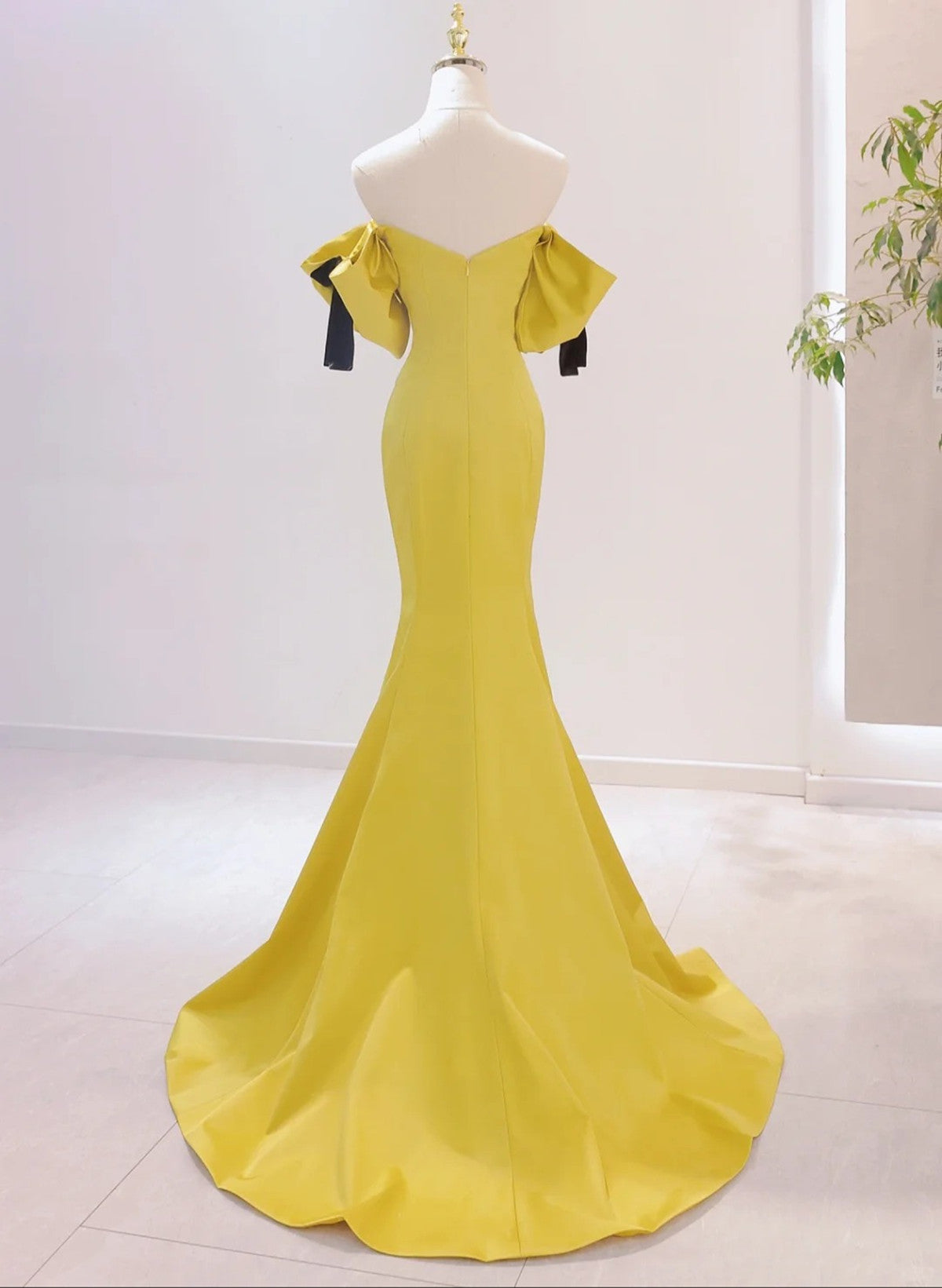 gold spandex dress Gold Night Spark Drape Dress