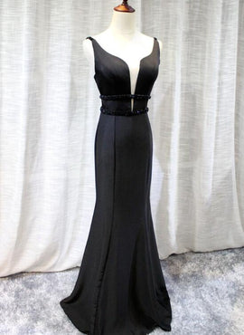 Elegant Black Mermaid Satin V-neckline Party Dress , Charming Mermaid Long Formal Gowns