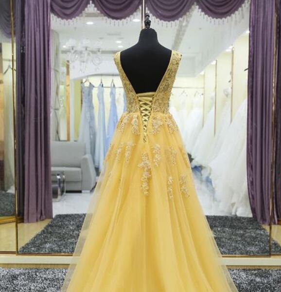Gorgeous Yellow Tulle V-neckline Long Prom Gown, Junior Prom Dress