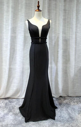 Elegant Black Mermaid Satin V-neckline Party Dress , Charming Mermaid Long Formal Gowns