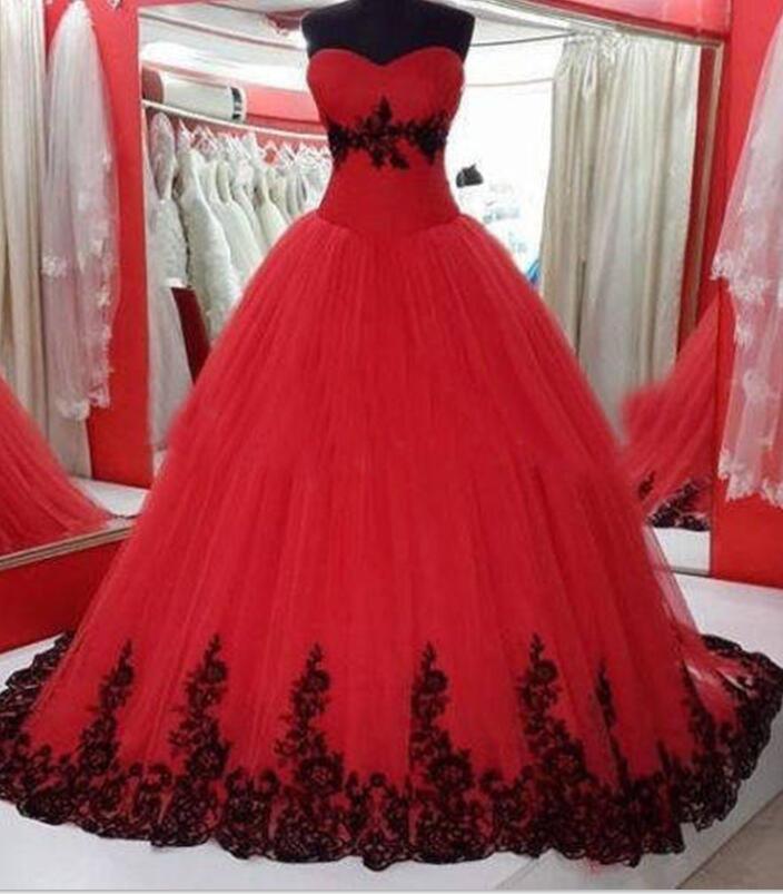 Red Sweetheart Formal Gowns with Black Applique, Charming Party Gowns, Wedding Dresses