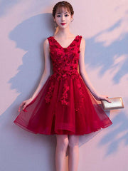 Wine Red V-neckline Tulle Party Dress with Applique, Short Homecoming Dress