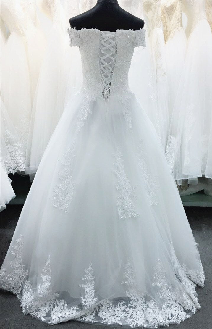 Simple White Tulle with Beautiful Lace Applique Wedding Gown, Off Shoulder New Wedding Dresses