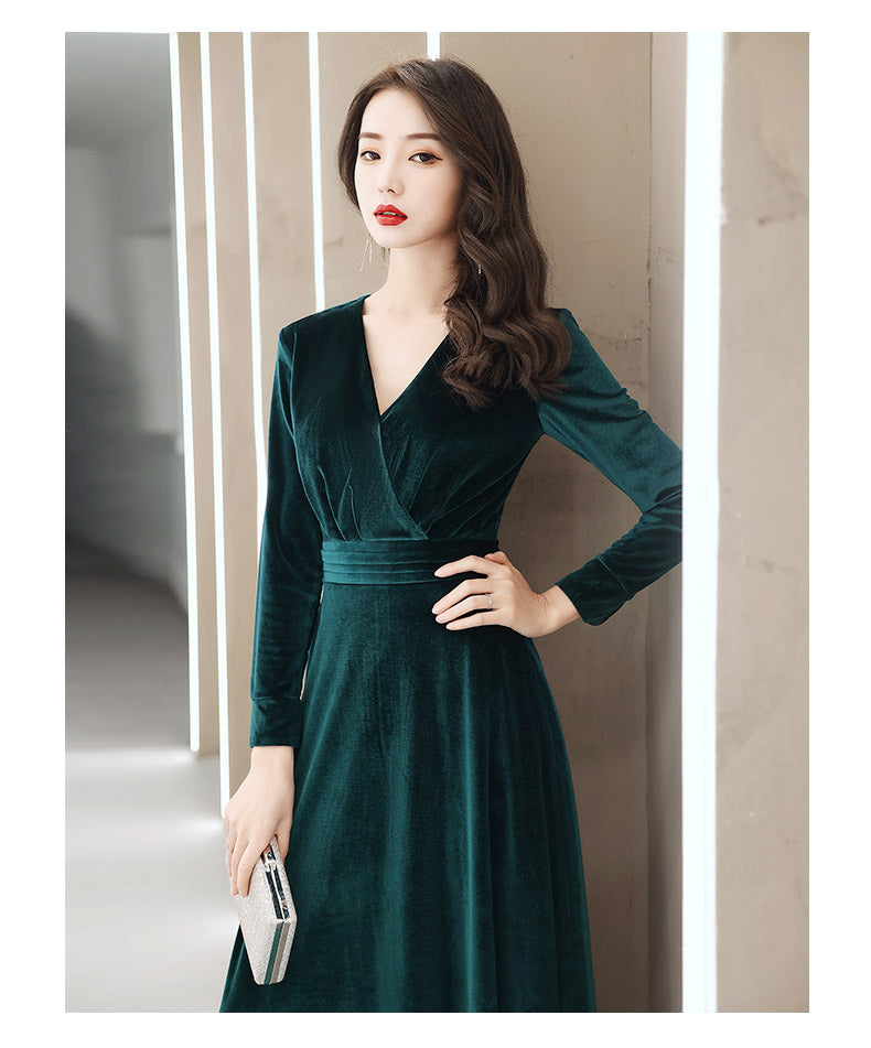Elegant A-Line Deep V-Neck Long Sleeve Backless Velvet Maxi Evening Dress main image 1
