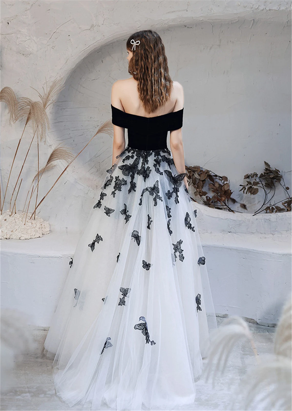 Black & White 3D Floral Girls Gown – Liylah