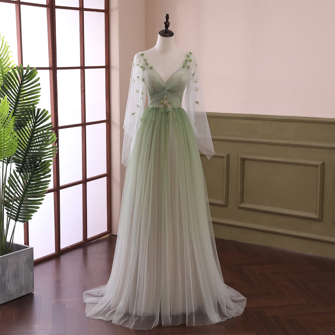 Light Green Long Sleeves Gradient Tulle Party Dress Green Floor Lengt Cutedressy