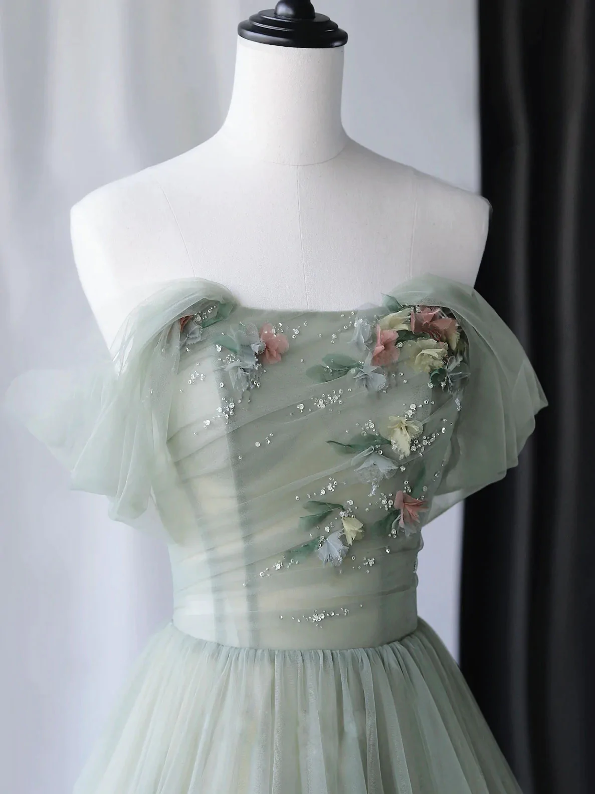 Light Green Sweetheart Beaded and Flowers Party Dress, Tulle Green Formal Dress