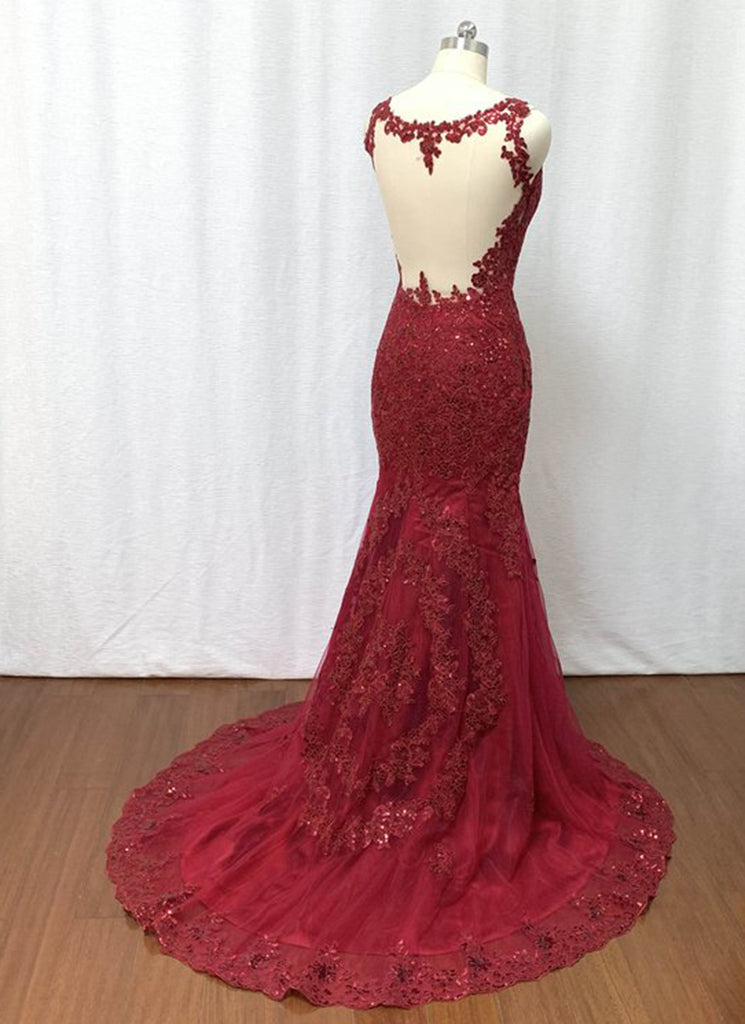 Elegant Burgundy Mermaid Evening Dress with Delicate Lace Appliques and Train