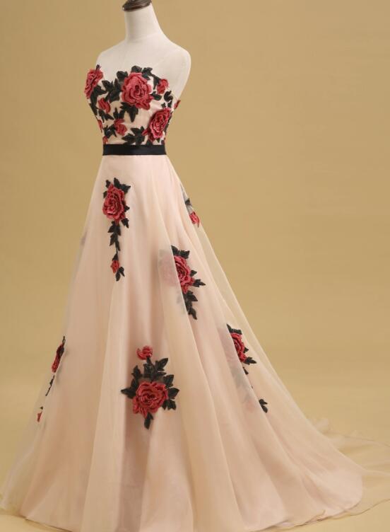 Beautiful Flowers Embroidered Floor Length  Prom Dress, Featuring Sweetheart Bodice Party Gowns, Prom Gowns